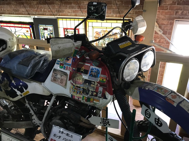 時価2億円 ドゥカティ アポロ を讃えてきた 福岡パンフレット 社員ブログ