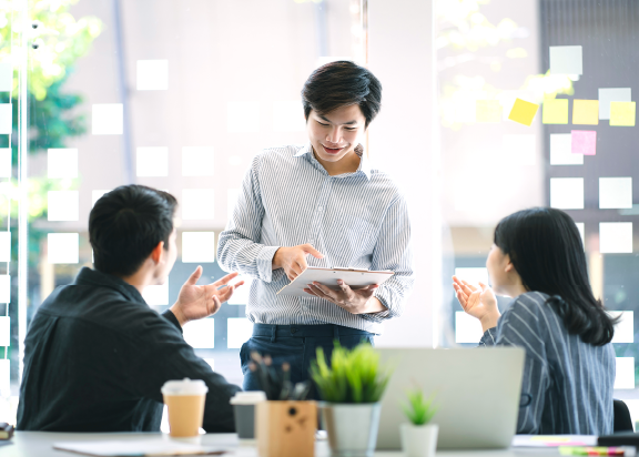 専任チームによる安心の制作体制